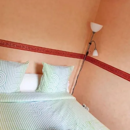 De 2 Avec Terrasse Amenagee A *
